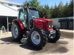 トラクター  マッセイファーガソン　中古　54... マッセイファーガソン　中古　5445-4D　Dyna-4