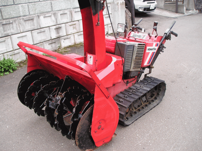 ヤマハ　OEM！　静音型！　除雪機　コマツ　KSS10SDS コマツ除雪機KSS10SDSヤマハOEM10馬力静音タイプ 未整備ですが本日も