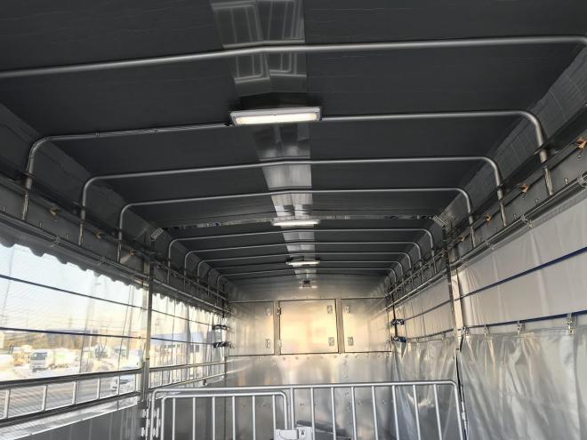 レンジャー未使用　増tワイド　家畜運搬車