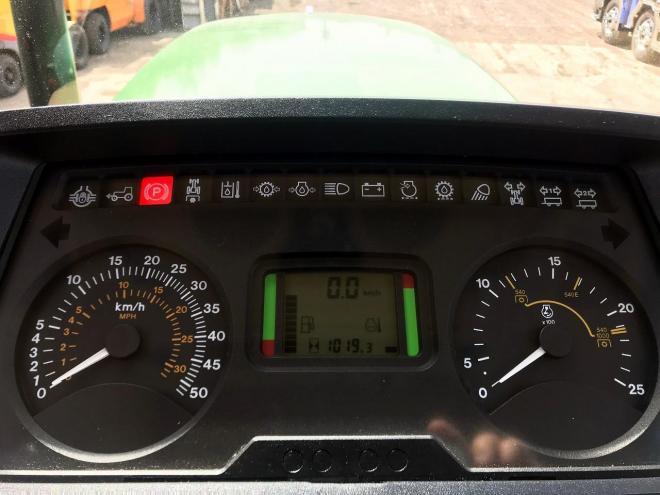 トラクタージョンディア　中古　JD6210