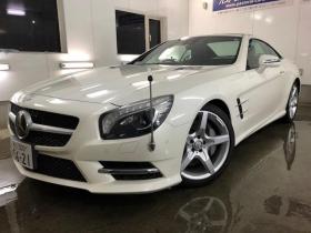 ベンツ　ＳＬ３５０　ブルーエフィシェンシー　ＡＭＧスポーツＰＫＧ　レーダーセーフティＰＫＧ　本州仕入　ワンオーナー　禁煙車　パークトロニック　ディストロニックプラス　ブラインドスポット　マジックビジョンルーフ　ＡＢＣ（アクティブボディコントロール）　電動オープン　ブラックレザーシート　トランクスポイラー　パワートランク　エアスカーフ　シートヒーター　ドラレコ 3500 2Dr