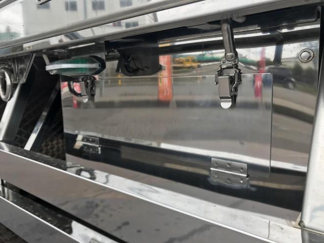 レンジャープロ未使用　ワイド　家畜運搬車　中型トラック　nlt