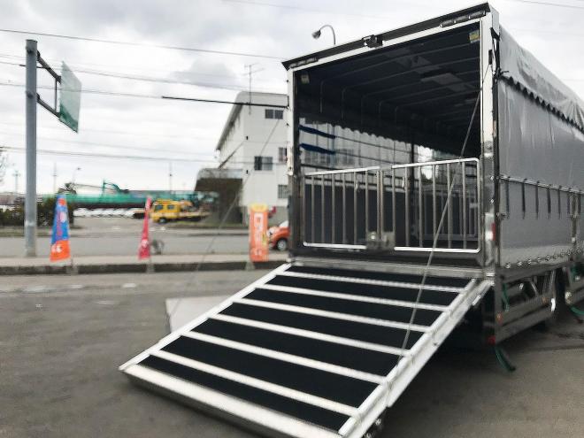 レンジャープロ未使用　ワイド　家畜運搬車　中型トラック　nlt