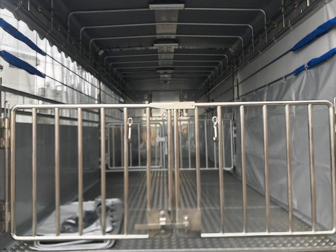 レンジャープロ未使用　ワイド　家畜運搬車　中型トラック　nlt