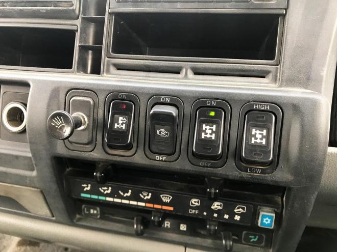 ファイター中古　ファームダンプ　高床4WD　中型トラック