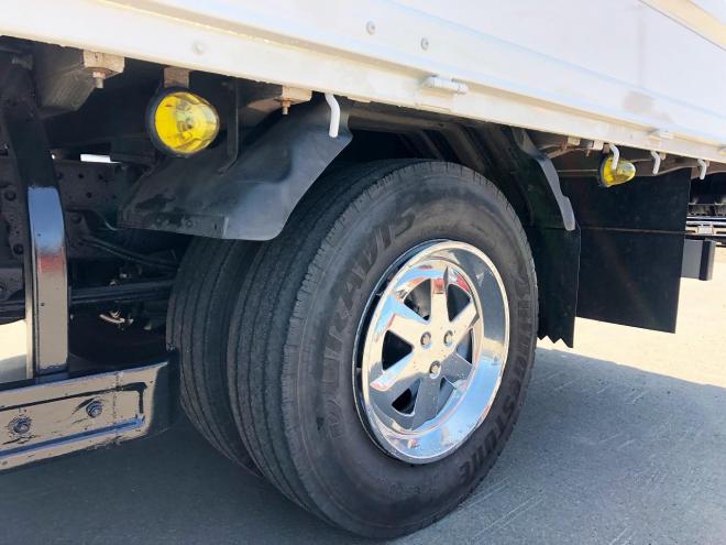 エルフ中古　超ロングワイド　4WD　4段ラジコンクレーン車　小型トラック