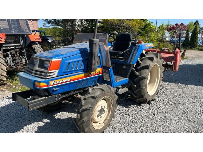 トラクターISEKIトラクター4WD / ディーゼル / 24馬力 / ロータリー付き 4WD