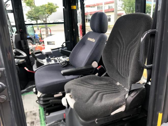 ホイールローダコマツ　中古　タイヤショベル　WA100-7