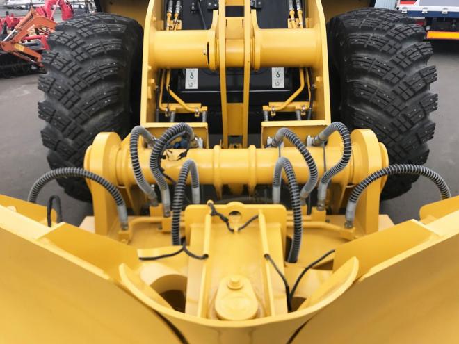 ホイールローダコマツ　中古　タイヤショベル　WA100-7