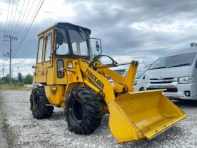 ホイールローダ　フルカワ　FL30-1