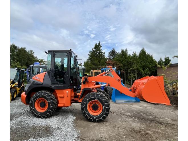 ホイールローダHITACHI ZW80-5B 低アワー ディーゼル 4WD