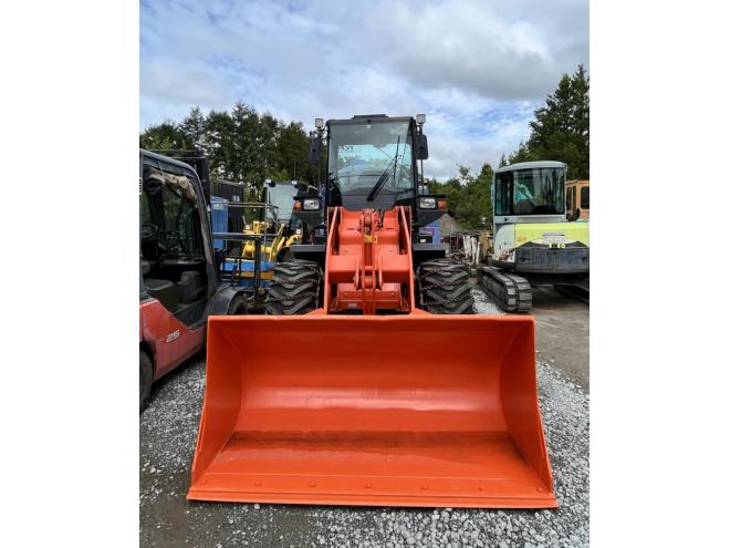 ホイールローダHITACHI ZW80-5B 低アワー ディーゼル 4WD