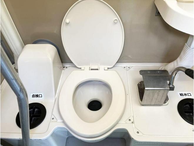 仮設トイレポンプ式　中古　簡易水洗　洋式＋小便器＋手洗