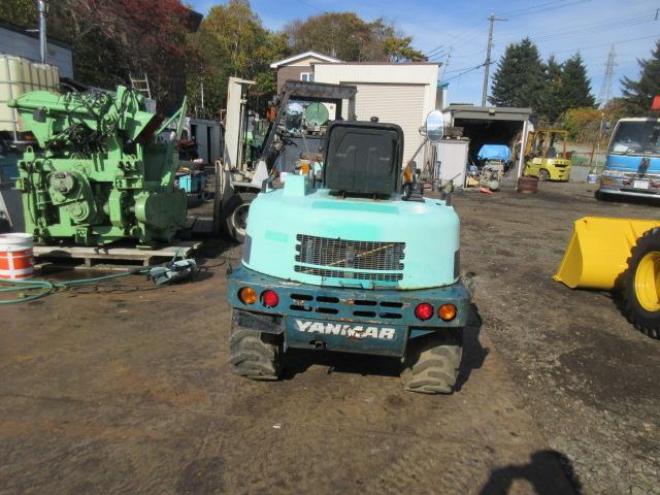 ホイールローダヤンマー　V1