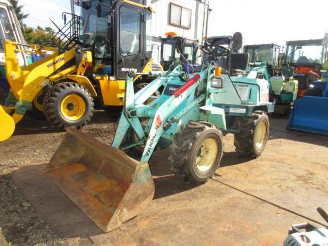 ホイールローダヤンマー　V1