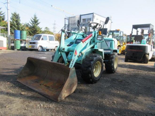 ホイールローダヤンマー　V1