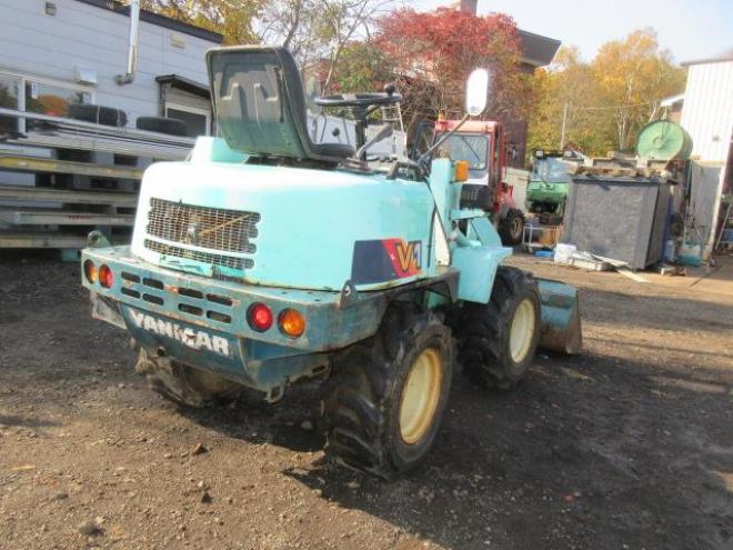 ホイールローダヤンマー　V1