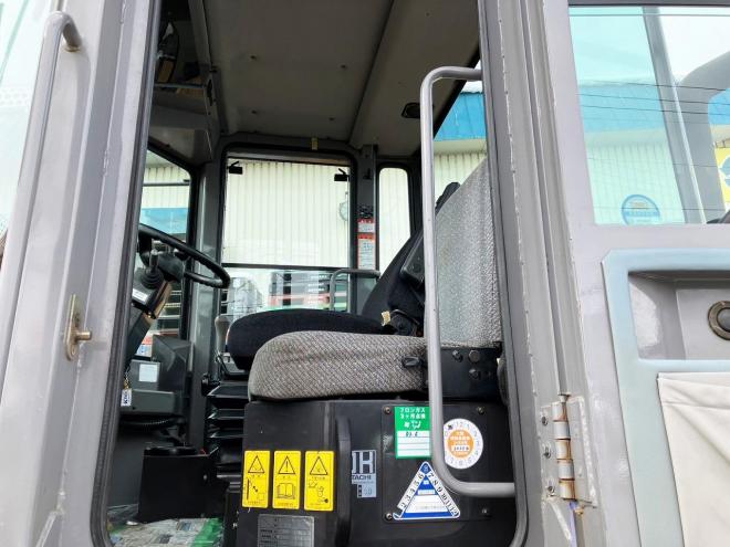 ホイールローダ日立　中古　タイヤショベル　LX70-7　マルチプラウ