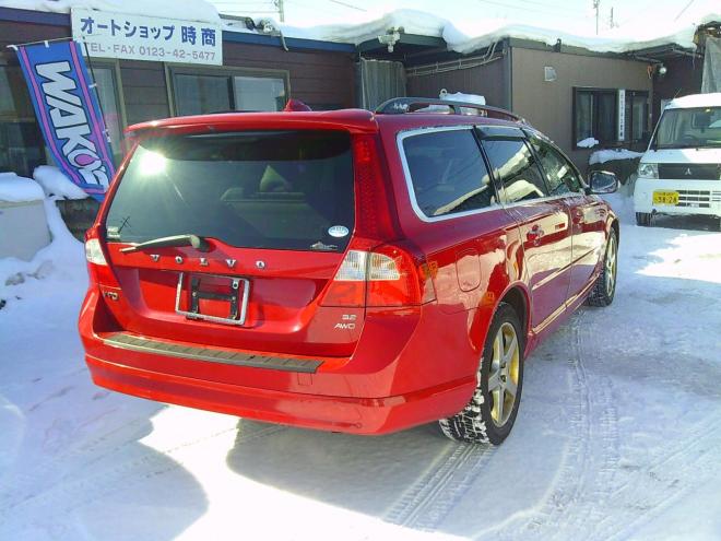 ボルボV70 3.2SE 4WD 4WD 3200 5Dr