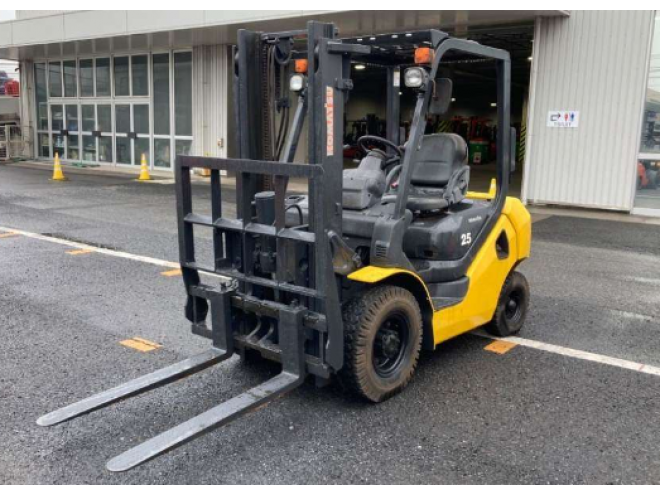 フォークリフトコマツ　中古　FD25T-17　ヒンジ付