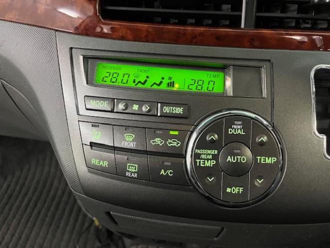 エスティマアエラス　Ｇエディション　本州仕入　禁煙車　寒冷地仕様　７人乗りキャプテンシート　ＷＡＫＯＳバリアスコーティング済　純正１７インチＡＷ　純正１６ＡＷ＋スタッドレスタイヤ付　両側パワースライドドア　ストラーダＨＤＤナビ（フルセグ地デジ＋ＤＶＤ再生＋ミュージックサーバー）＋バックカメラ　ＰＵＳＨスタート　スマートキー　クルーズコントロール　フロントガラス熱線　リアヒーター　タイミングチェーン車　ビルトインＥＴＣ　ＨＩＤ   4WD 2400 5Dr