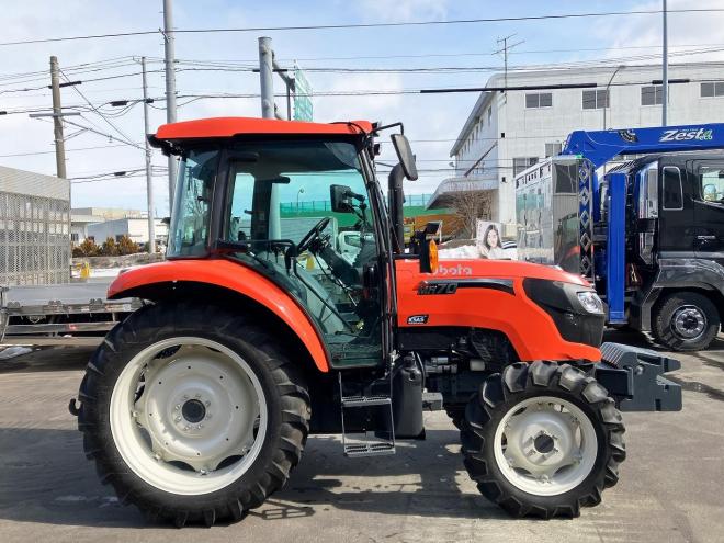 トラクタークボタ　中古　MR70