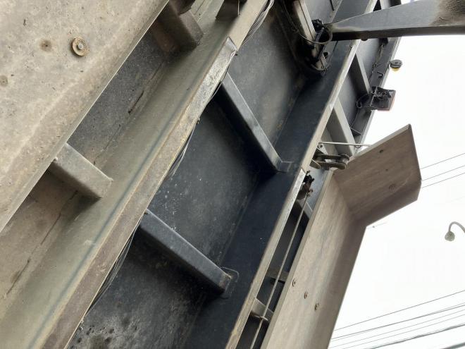 プロフィア中古　大型ダンプ　大型トラック