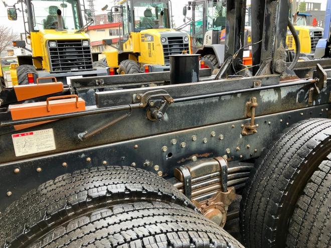 スーパーグレート中古　土砂ダンプ　大型トラック