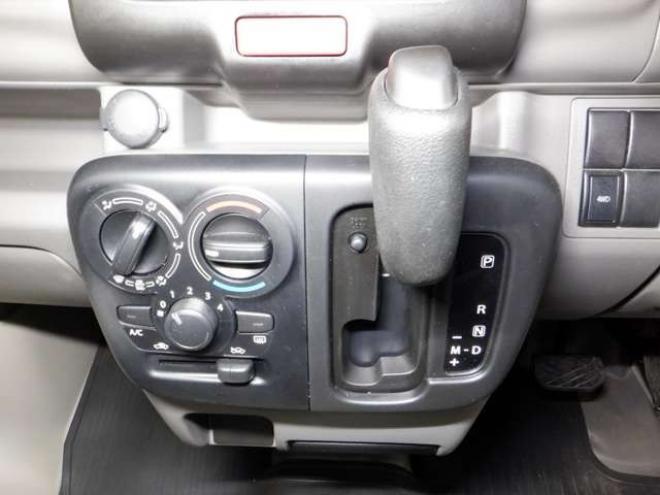 NV100クリッパーDX ハイルーフ 5AGS車 4WD　キーレス・切替4WD・ライトレベライザー 660