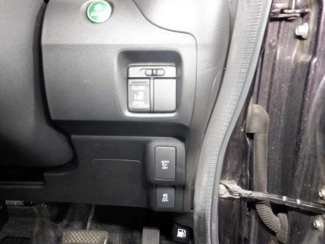 N-BOXカスタムG 4WD　ナビ・DTV・Bカメラ・パワスラ・USB接続 660