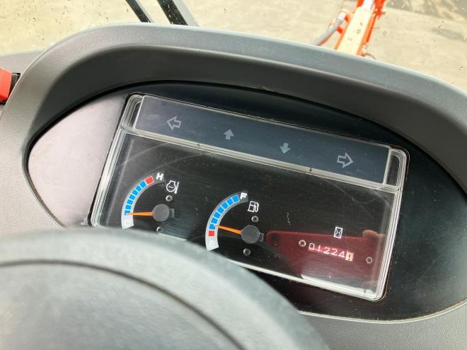 ホイールローダ日立　中古　ZW30