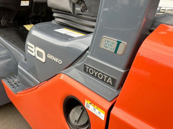 フォークリフトトヨタ　中古　8FD30
