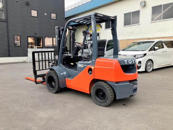 フォークリフトトヨタ　中古　8FD30
