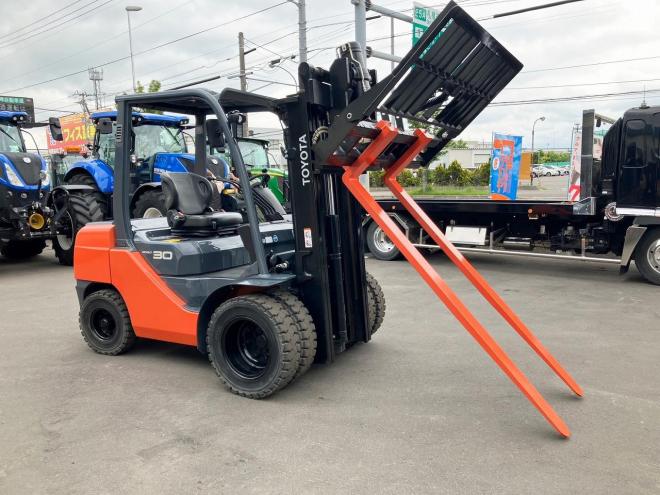 フォークリフトトヨタ　中古　8FD30