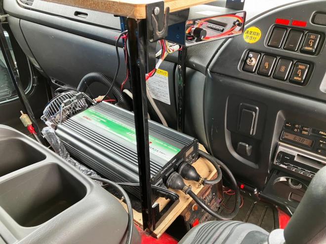 フォワード中古　ワイド増t　活魚運搬車　中型トラック