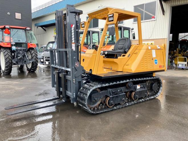 フォークリフトモロオカ　中古　不整地クローラ式フォークリフト　MFD-20