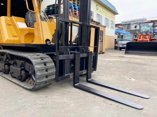 フォークリフトモロオカ　中古　MFD-20　不整地クローラ式フォークリフト
