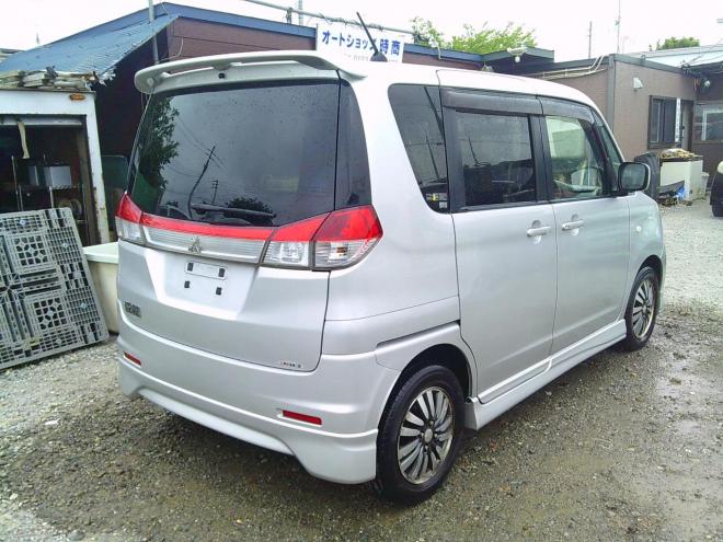 デリカD：2 X 4WD 1200 5Dr