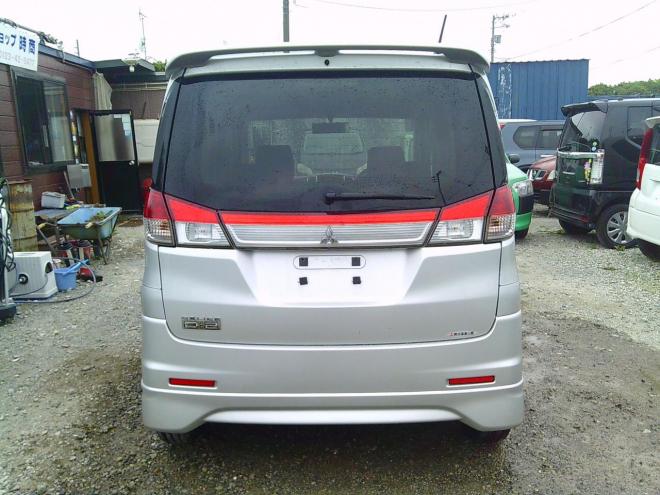 デリカD：2 X 4WD 1200 5Dr
