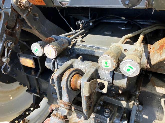トラクタークボタ　中古　M1-85
