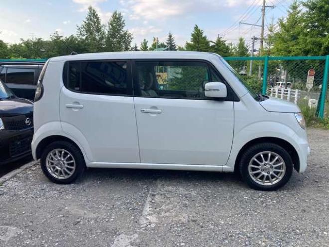 モコドルチェ X FOUR 4WD　 660