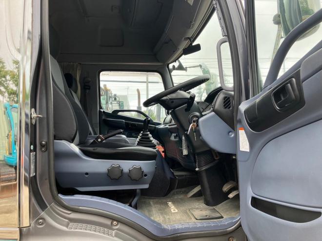 レンジャープロ中古　ワイドウィング車　7.2m　中型トラック