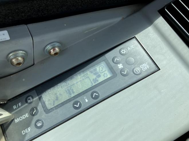 バックホー日立　中古　油圧ショベル　ZX40U-5B