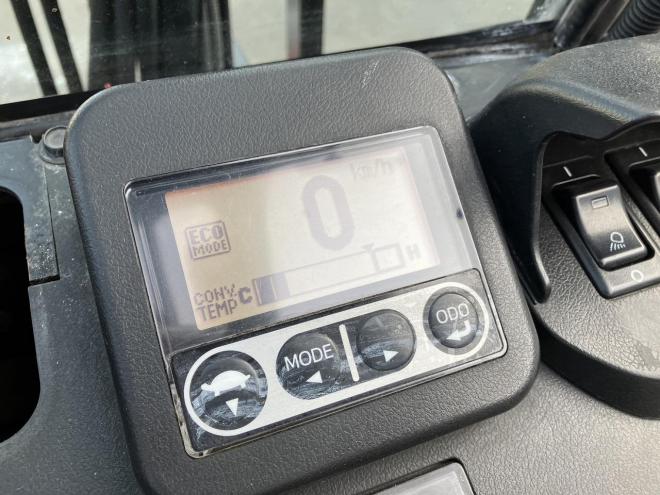 フォークリフトトヨタ　中古　8FD25　ディーゼルフォークリフト