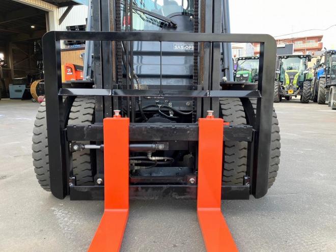 フォークリフトトヨタ　中古　8FD25　ディーゼルフォークリフト