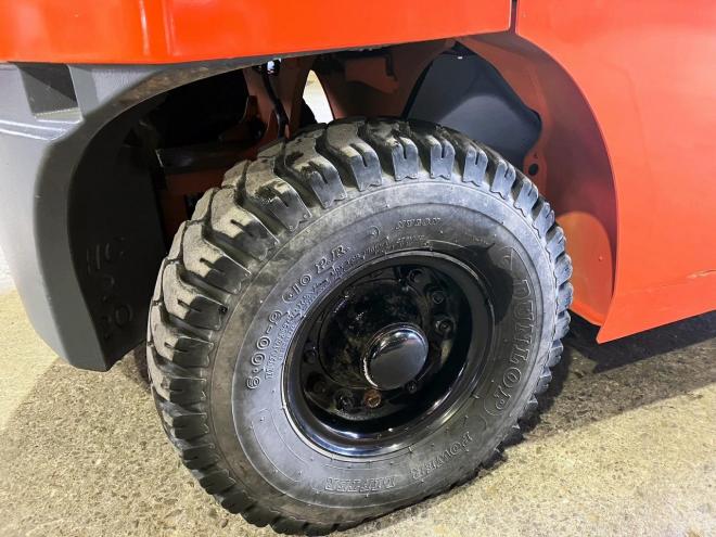 フォークリフトトヨタ　中古　8FD20