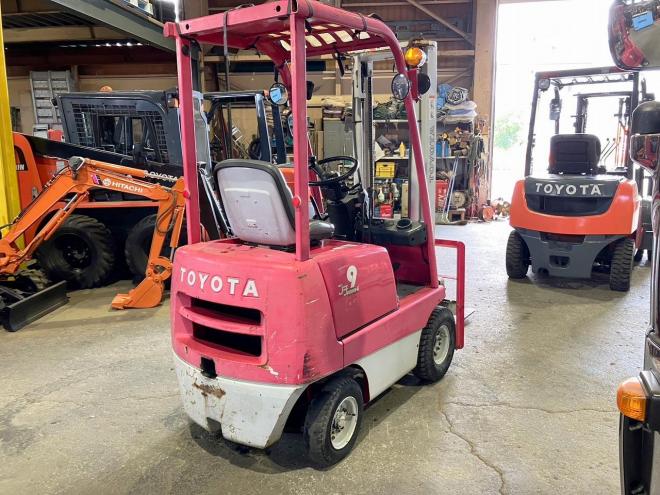 フォークリフトトヨタ　中古　3FGL9　ガソリンフォークリフト　