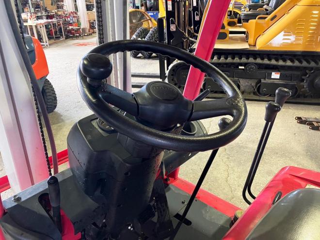 フォークリフトトヨタ　中古　3FGL9　ガソリンフォークリフト　