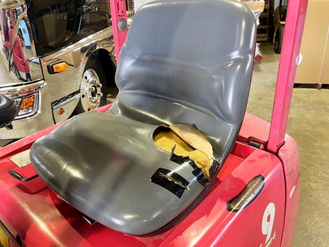 フォークリフトトヨタ　中古　3FGL9　ガソリンフォークリフト　