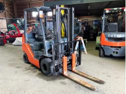 フォークリフト  トヨタ　中古　8FDK20　サイ... トヨタ　中古　8FDK20　サイドシフト付　ディーゼルフォークリフト